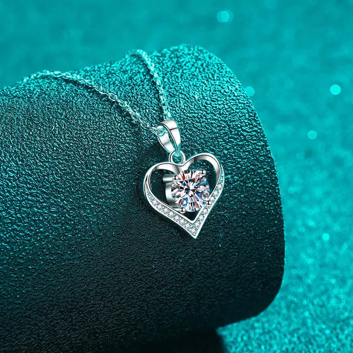 Trendolla Jewelry Beating Heart Sweet Moissanite Heart Necklace Necklaces