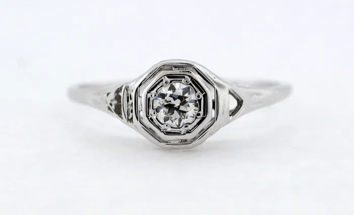 FULLERS PURCHASE FROM PUBLIC Rings ESTATE 14KW 17 CT VINTAGE DIAMOND RING HVS2 FULLERS PURCHASE FROM PUBLIC Rings ESTATE 14KW 17 CT VINTAGE DIAMOND RING HVS2