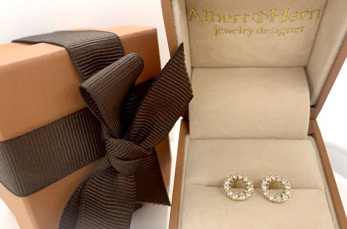 Albert Hern Earrings 14kt Gold 3 Prong Open Circle Diamonds Studs Earrings