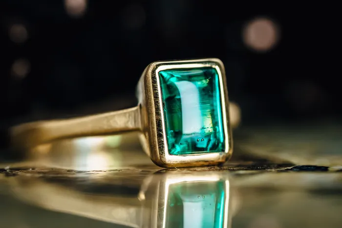 Art FX fine jewelry Rings 14k Yellow Gold Emerald Cabochon Custom Ring