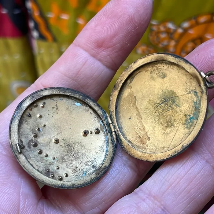 Dark Paste Locket Gold Filled Antique As Found Vintage Paris Jewelry PreStyled Sets Dark Paste Locket Gold Filled Antique As Found Vintage Paris Jewelry PreStyled Sets