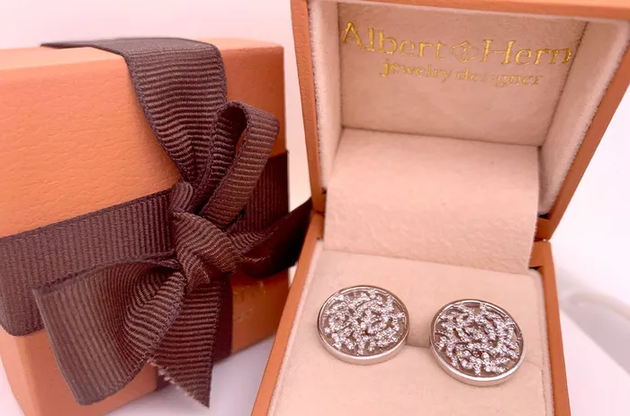 Earrings Albert Hern Earrings 18kt Gold Serpentine Diamonds Disc Studs