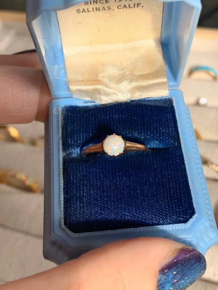 Opal Solitaire Ring Opal Gold Ring 9k Gold Engagement Ring Wedding Ring Vintage Jewelry Love Vintage Paris Rings