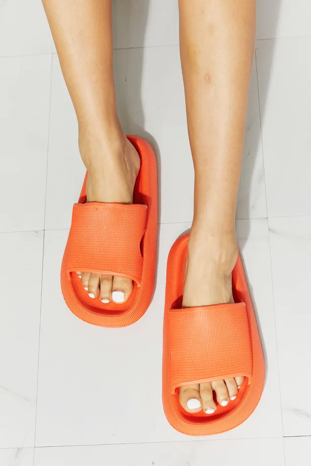 Rings MMShoes Arms Around Me Open Toe Slide in Orange Trendsi