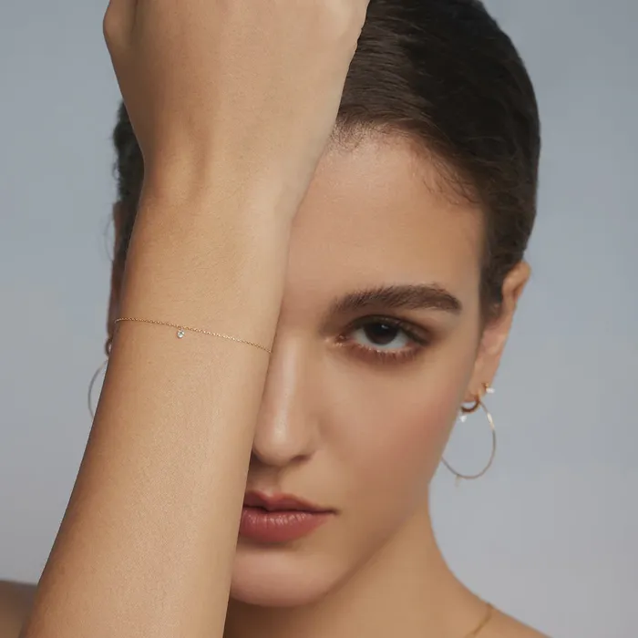 Bracelets Aurelie Gi PIROUETTE Single Floating Diamond Bracelet Bracelets Aurelie Gi PIROUETTE Single Floating Diamond Bracelet