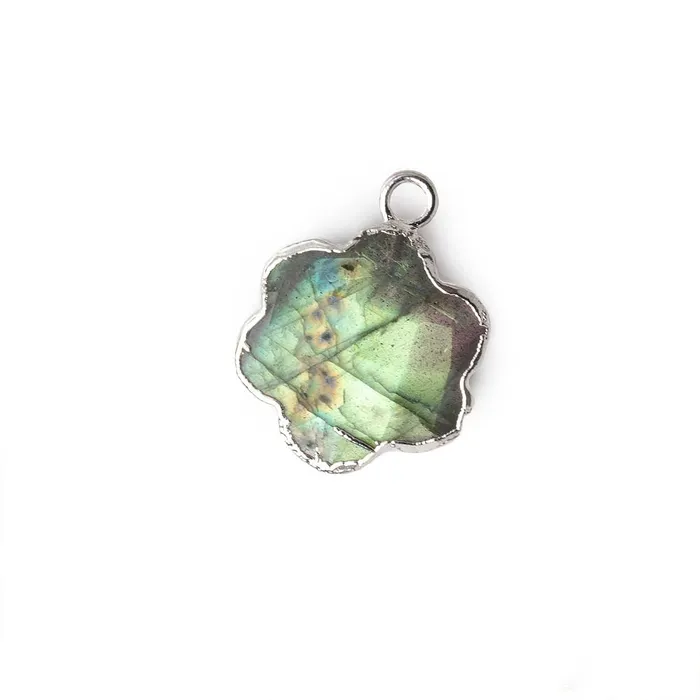 Beadsofcambaycom Necklaces 15mm Silver Leafed Labradorite Faceted Quatrafoil Focal Bead Pendant sold as 1 piece Beadsofcambaycom Necklaces 15mm Silver Leafed Labradorite Faceted Quatrafoil Focal Bead Pendant sold as 1 piece