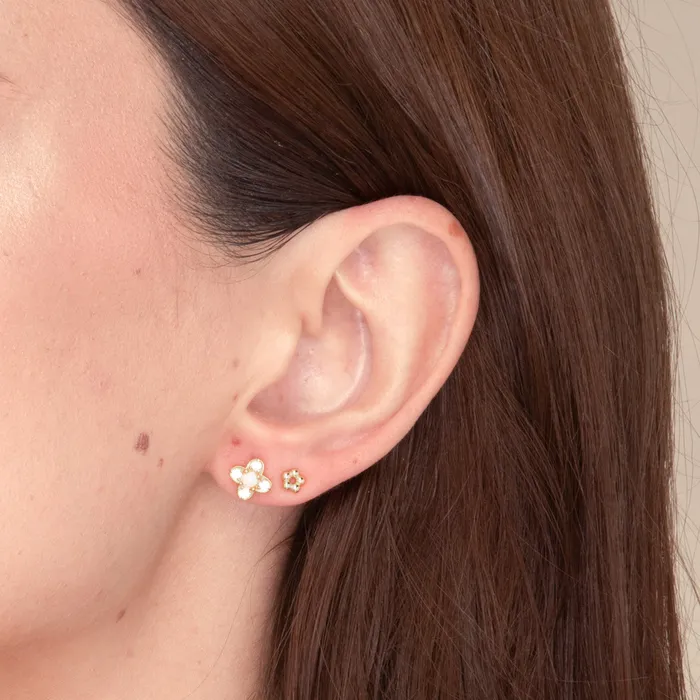 Camile Stone Earrings Clover Opal Zirconia Stud Earrings Camile Stone Earrings Clover Opal Zirconia Stud Earrings