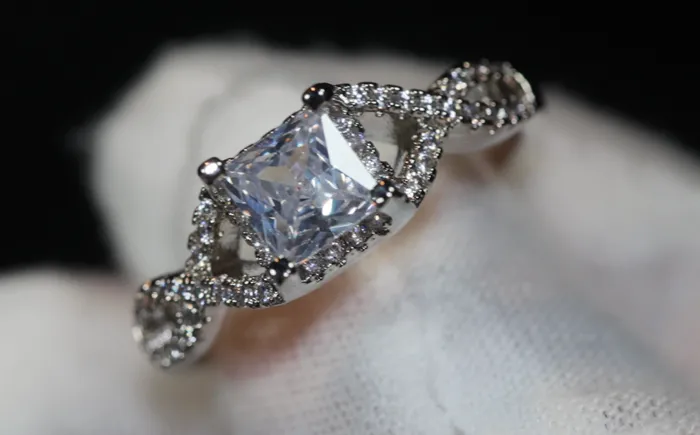 Lab Diamonds London Rings Engagement Ring Princess Cut Diamond Ring Diamond Engagement Rings Womens Wedding Ring Womens Engagement Ring Infinity Ring
