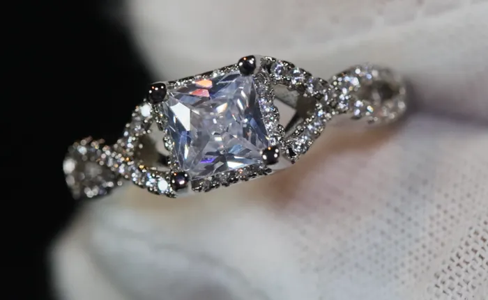 Lab Diamonds London Rings Engagement Ring Princess Cut Diamond Ring Diamond Engagement Rings Womens Wedding Ring Womens Engagement Ring Infinity Ring