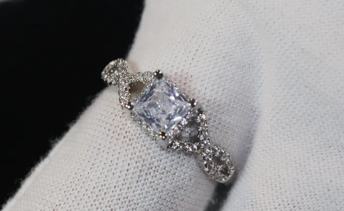Lab Diamonds London Rings Engagement Ring Princess Cut Diamond Ring Diamond Engagement Rings Womens Wedding Ring Womens Engagement Ring Infinity Ring