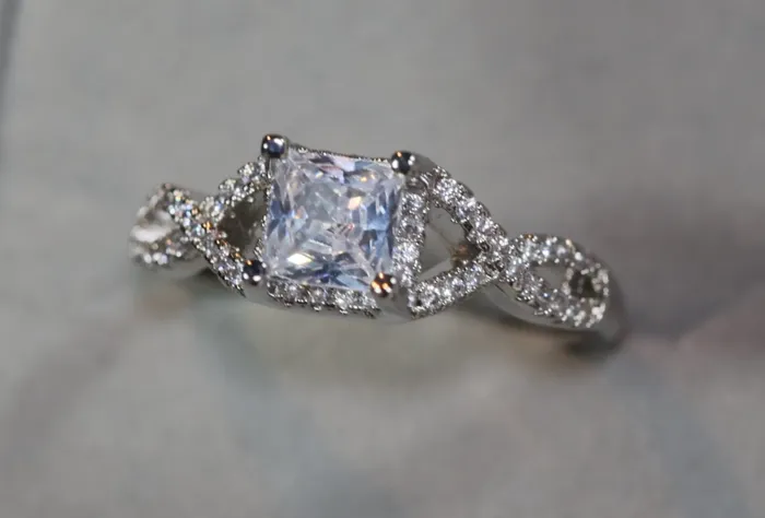 Lab Diamonds London Rings Engagement Ring Princess Cut Diamond Ring Diamond Engagement Rings Womens Wedding Ring Womens Engagement Ring Infinity Ring