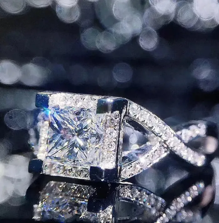 Lab Diamonds London Rings Engagement Ring Princess Cut Diamond Ring Diamond Engagement Rings Womens Wedding Ring Womens Engagement Ring Infinity Ring