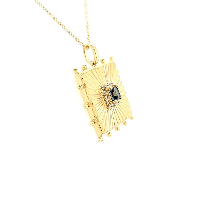 Necklaces Doves 18k Yellow Gold London Blue Topaz Medallion Necklace I7730